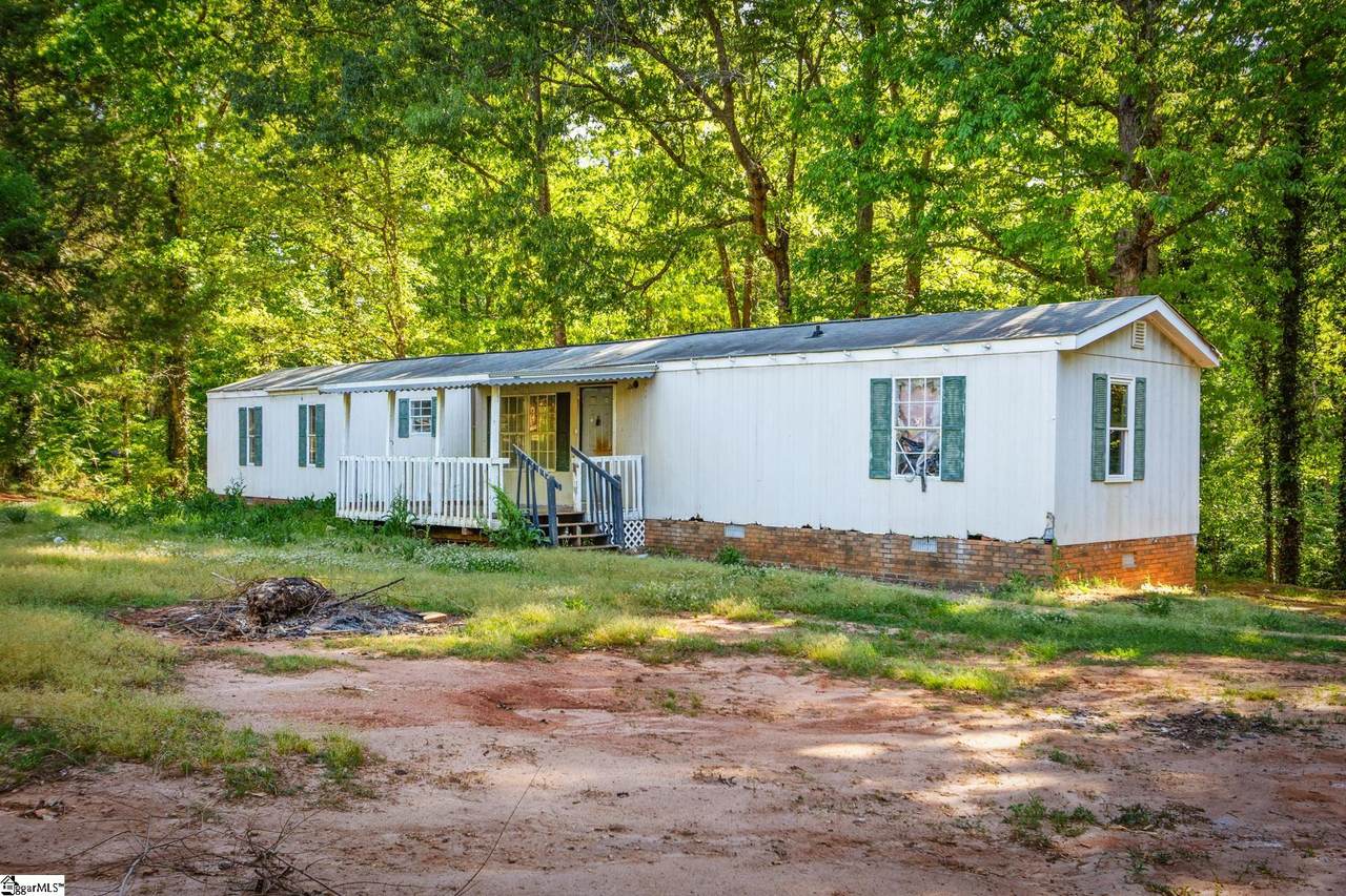320 Shenandoah Drive - Photo 1