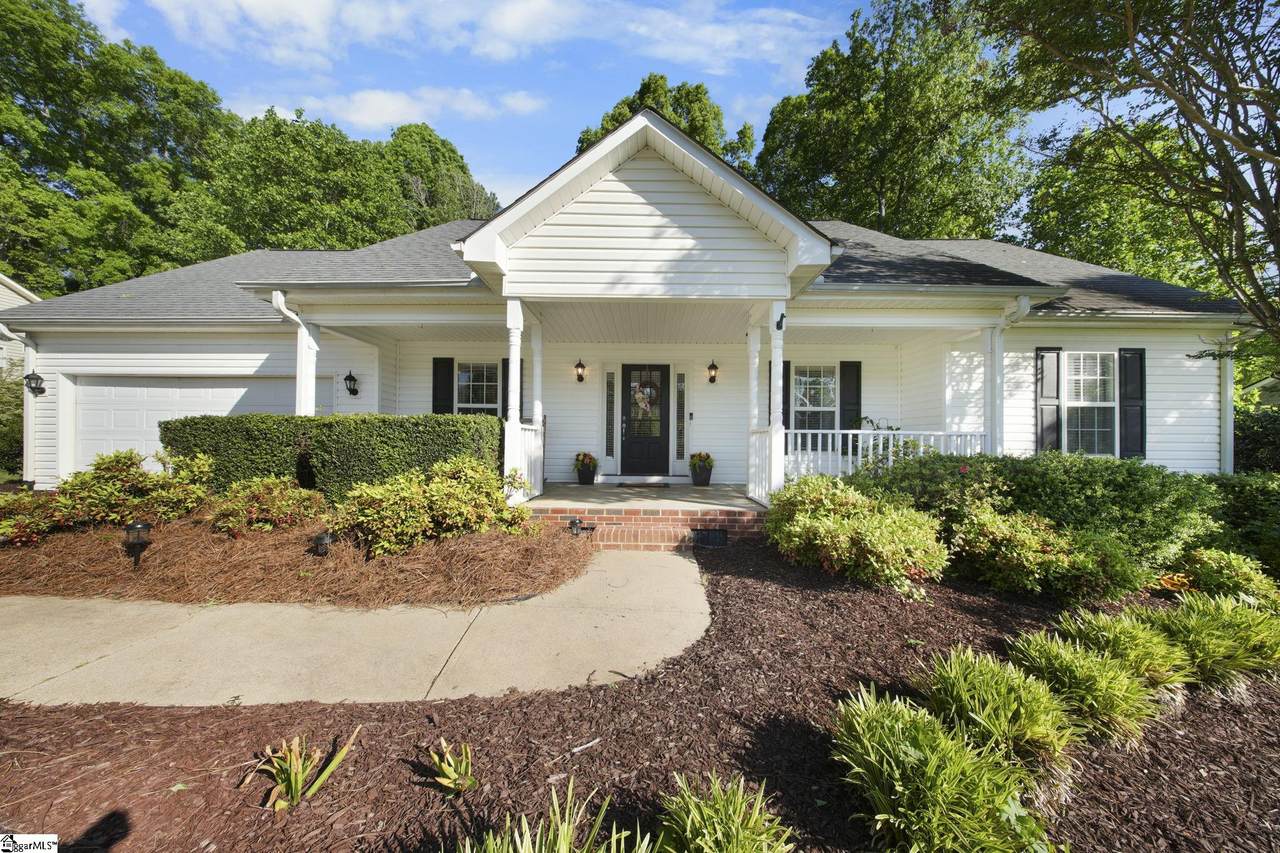 819 Alderwood Road - Photo 1