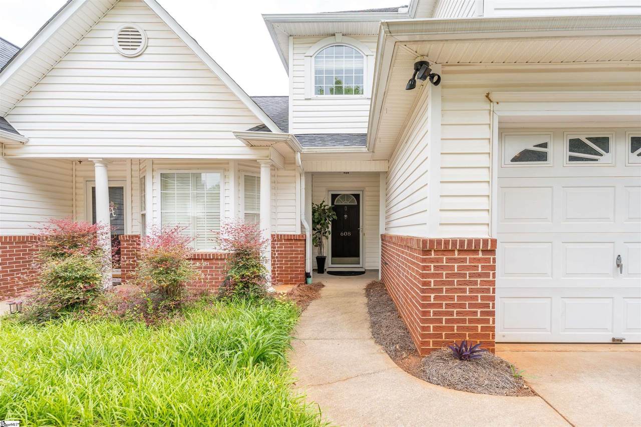 608 Glassyrock Court - Photo 1