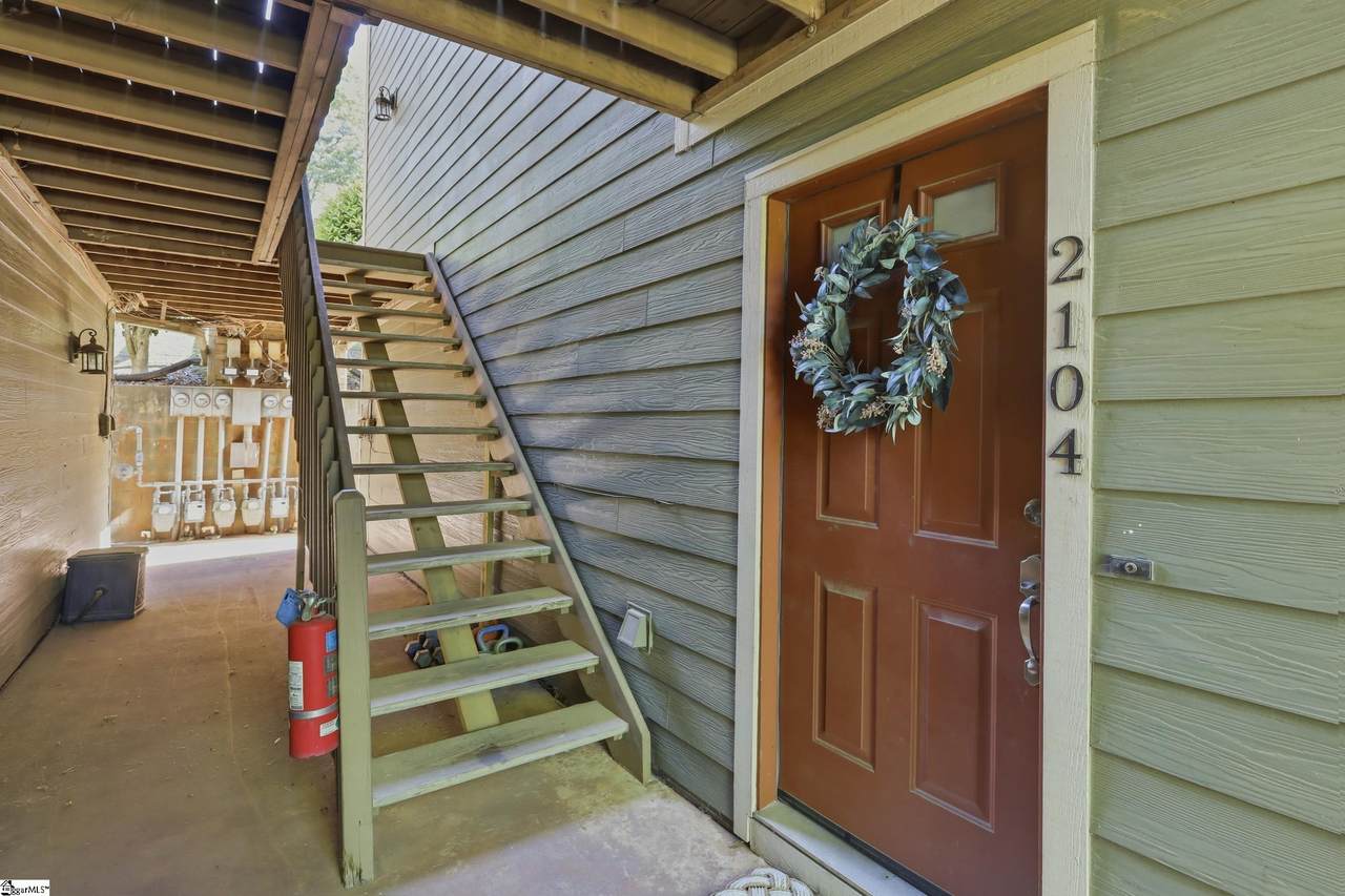 2104 Portside Way - Photo 1