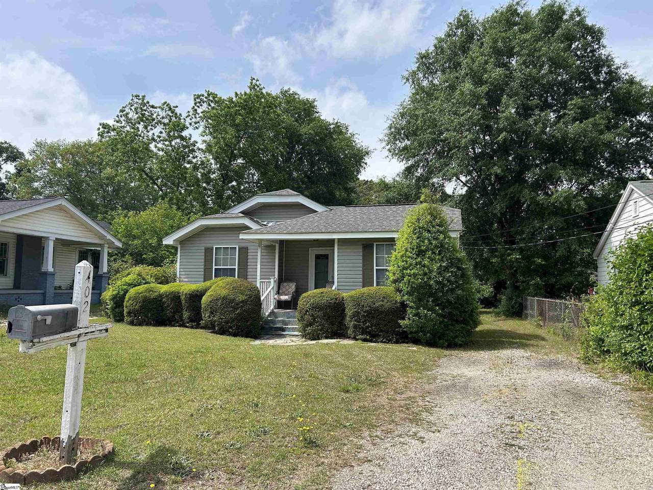 402 Gordon Street - Photo 1