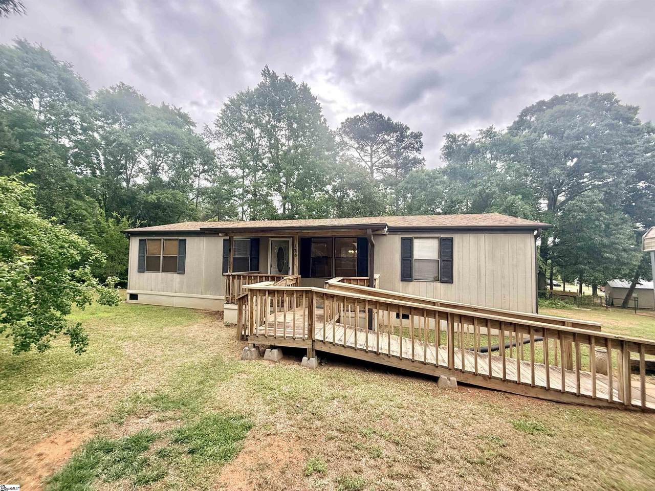 120 Hardy Drive - Photo 1