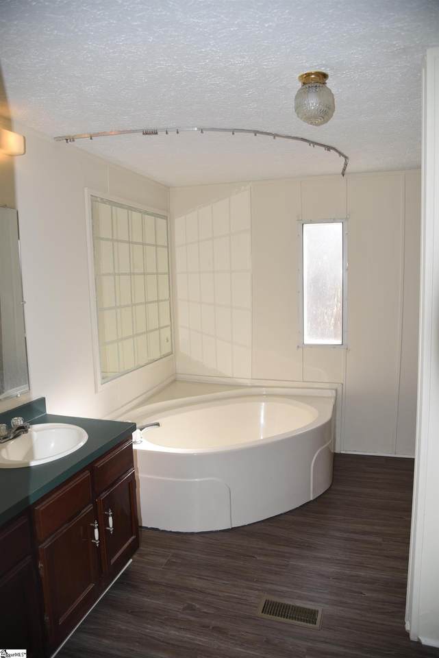 https://bt-photos.global.ssl.fastly.net/ggar/1280_boomver_1_1591117-2.jpg