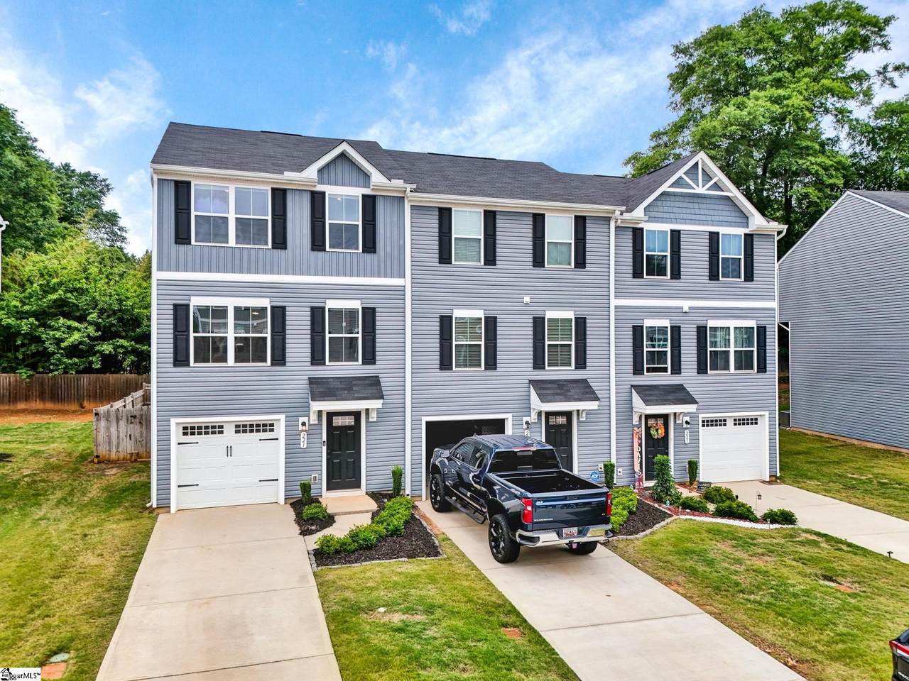 221 Brooklane Court - Photo 1