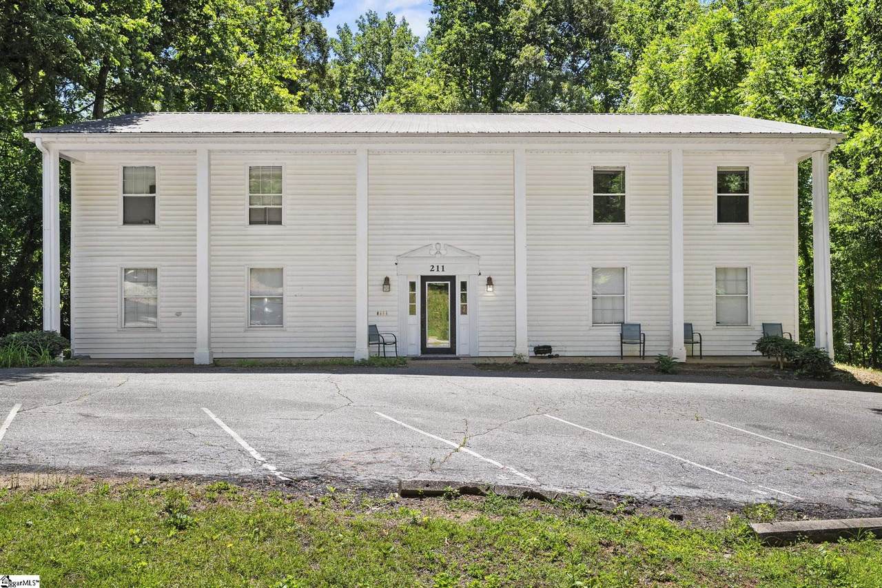 211 Brookside Drive - Photo 1