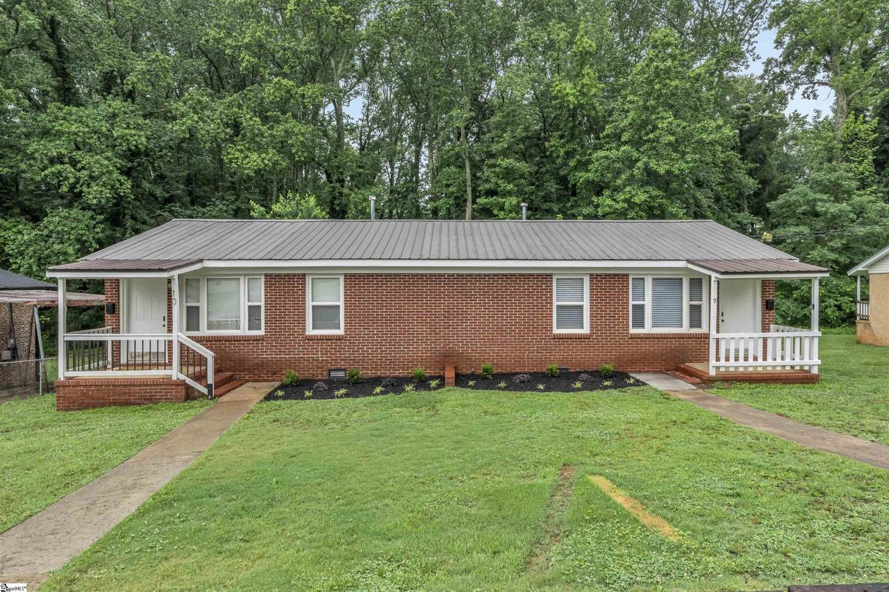 216 Victor Court - Photo 1