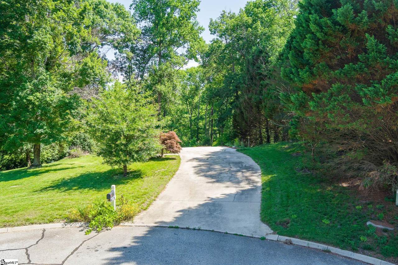 406 Stonington Way - Photo 1
