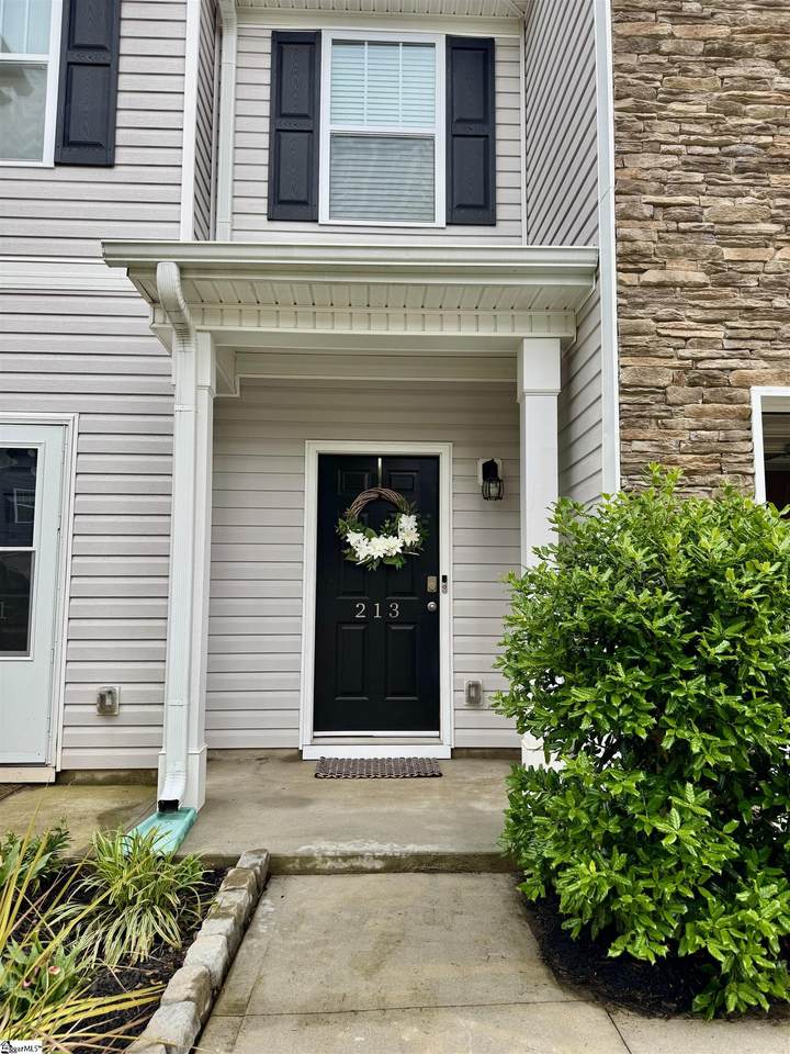 213 Northridge Court - Photo 1