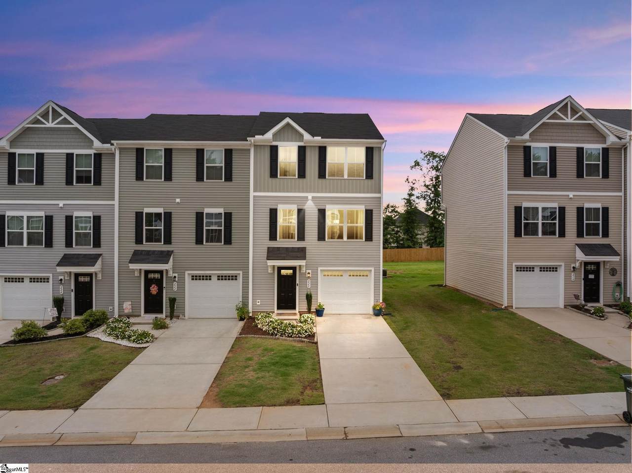 220 Brooklane Court - Photo 1