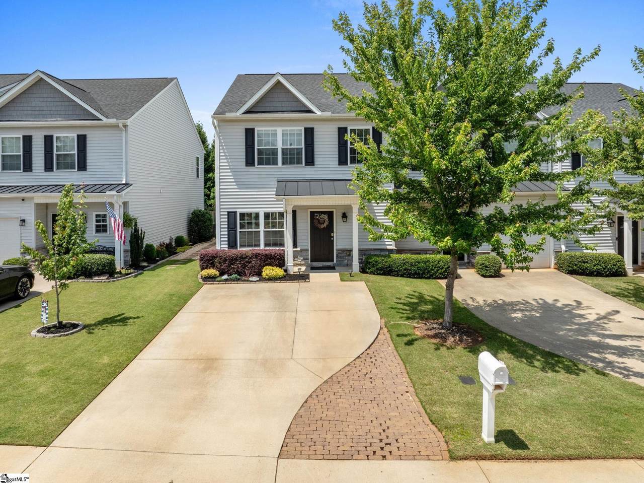 830 Chartwell Drive - Photo 1
