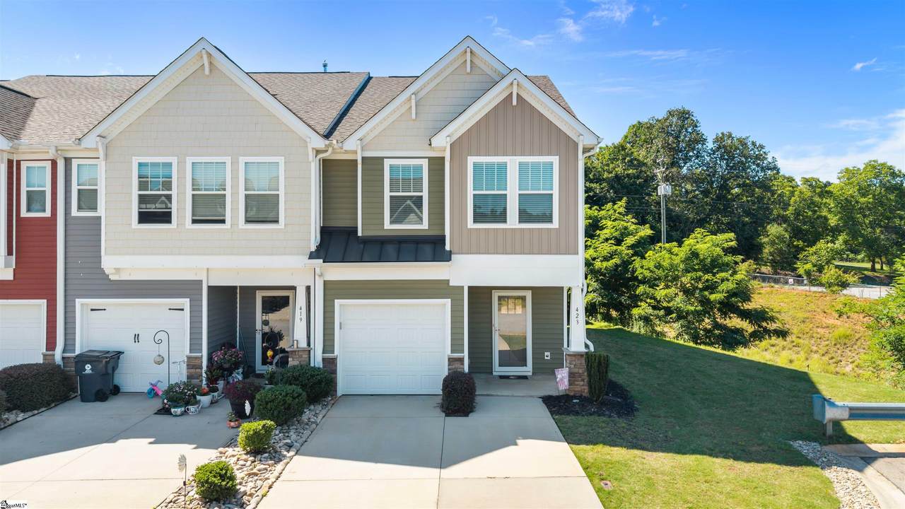 423 Hague Drive - Photo 1