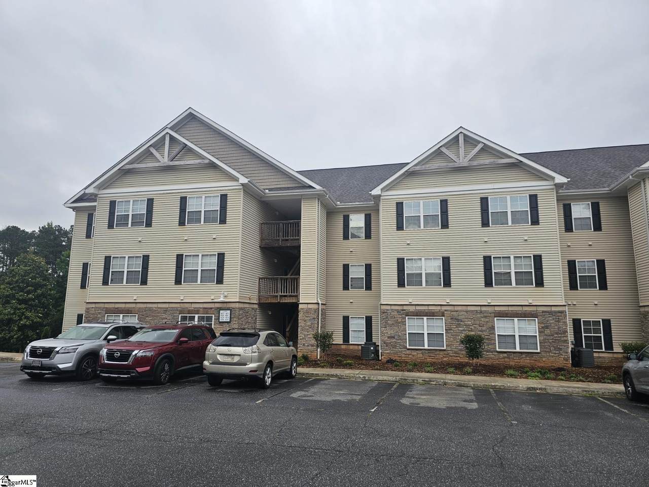 402 Lookover Drive - Photo 1