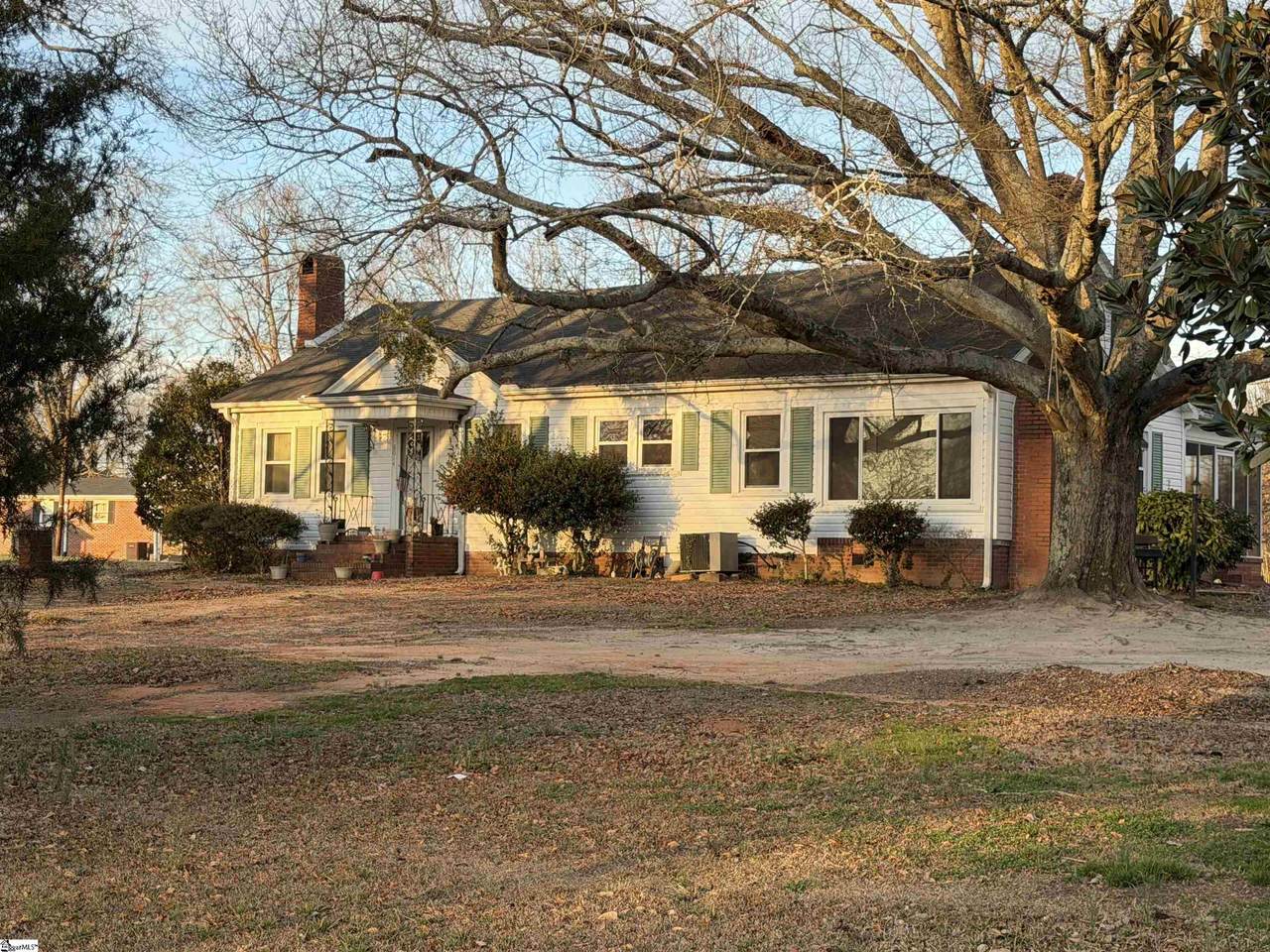 8014 Hwy 14 - Photo 1