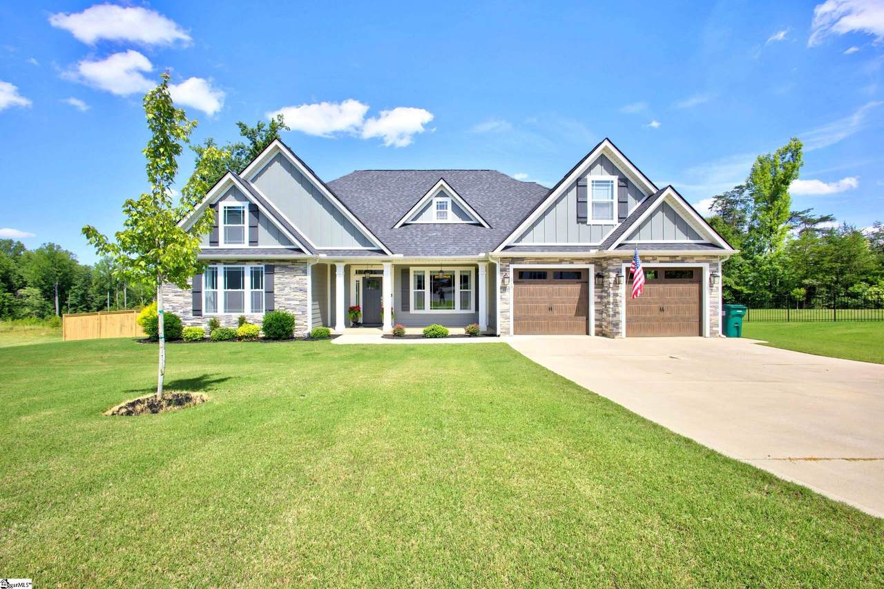 313 Blue Rock Court - Photo 1