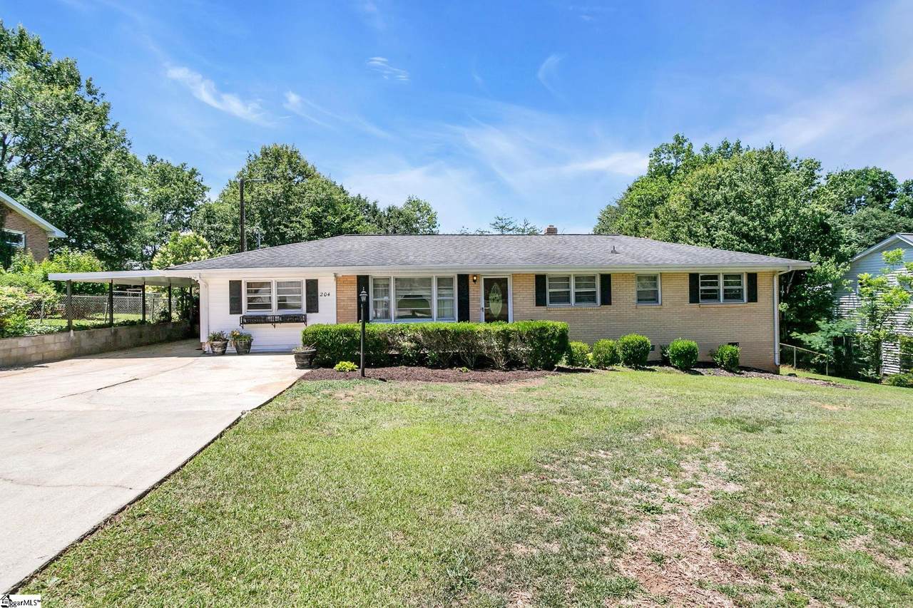 204 Parkdale Drive - Photo 1