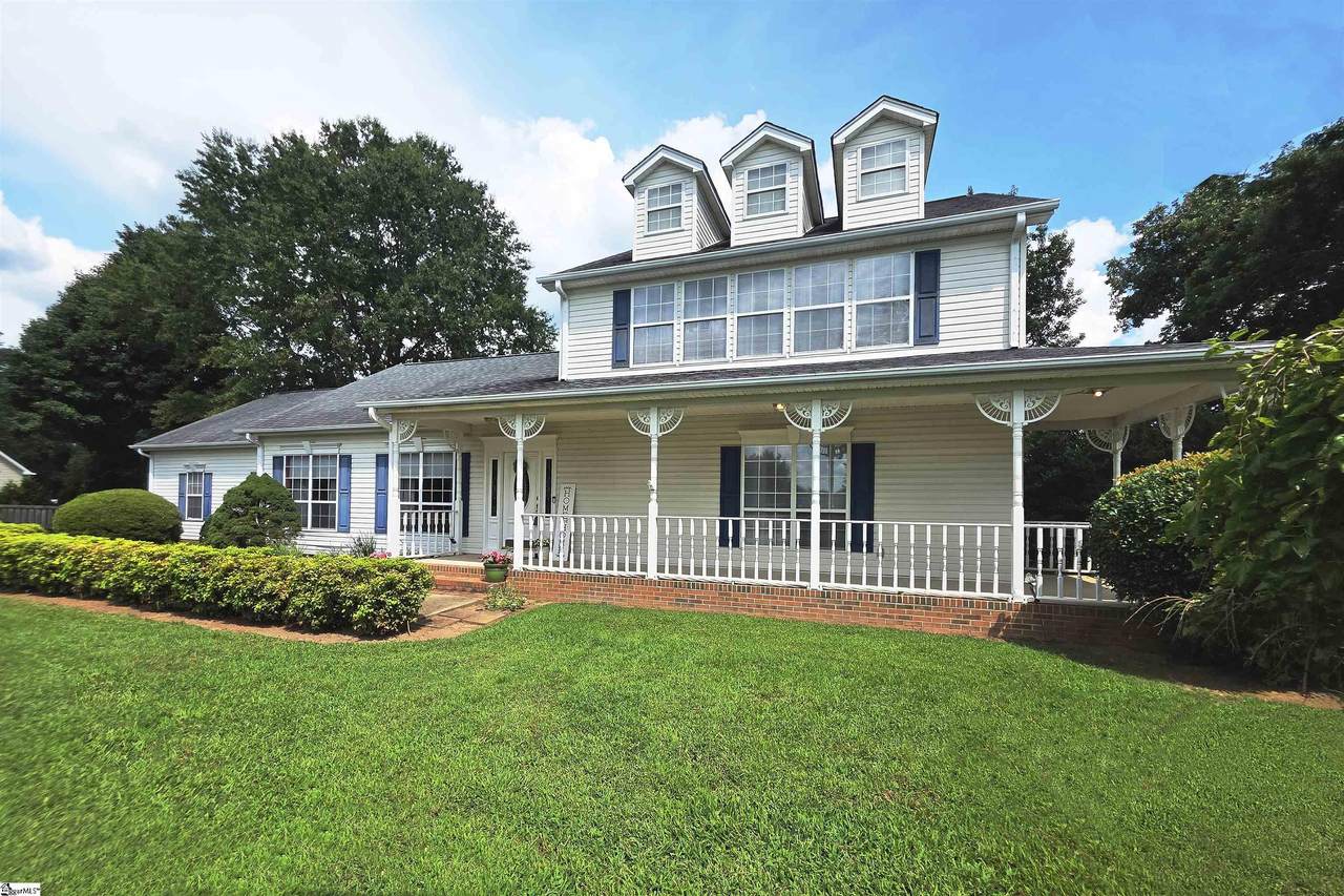 104 Wren Crossing Court - Photo 1