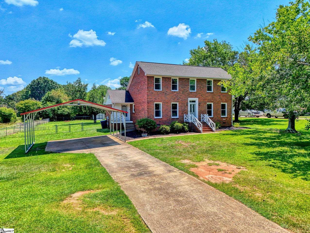 104 Locksley Drive - Photo 1