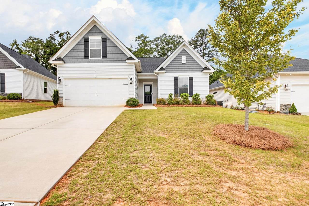 537 Clairbrook Court - Photo 1