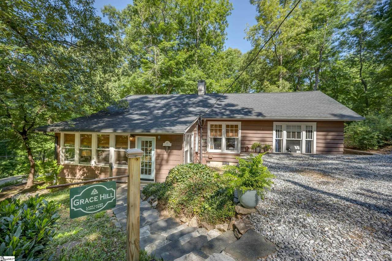 415 Lakeshore Drive - Photo 1
