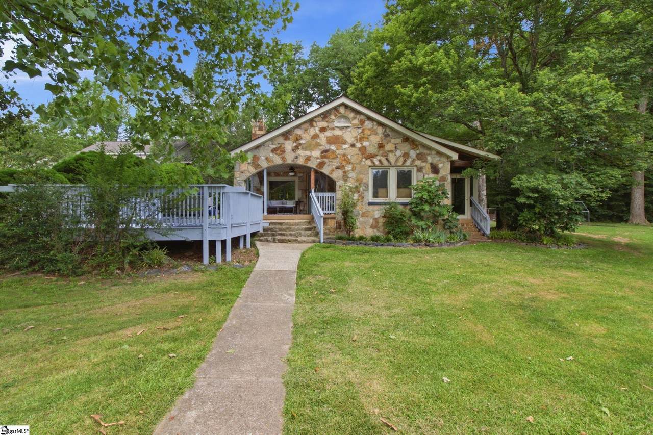 1706 Highway 11 - Photo 1