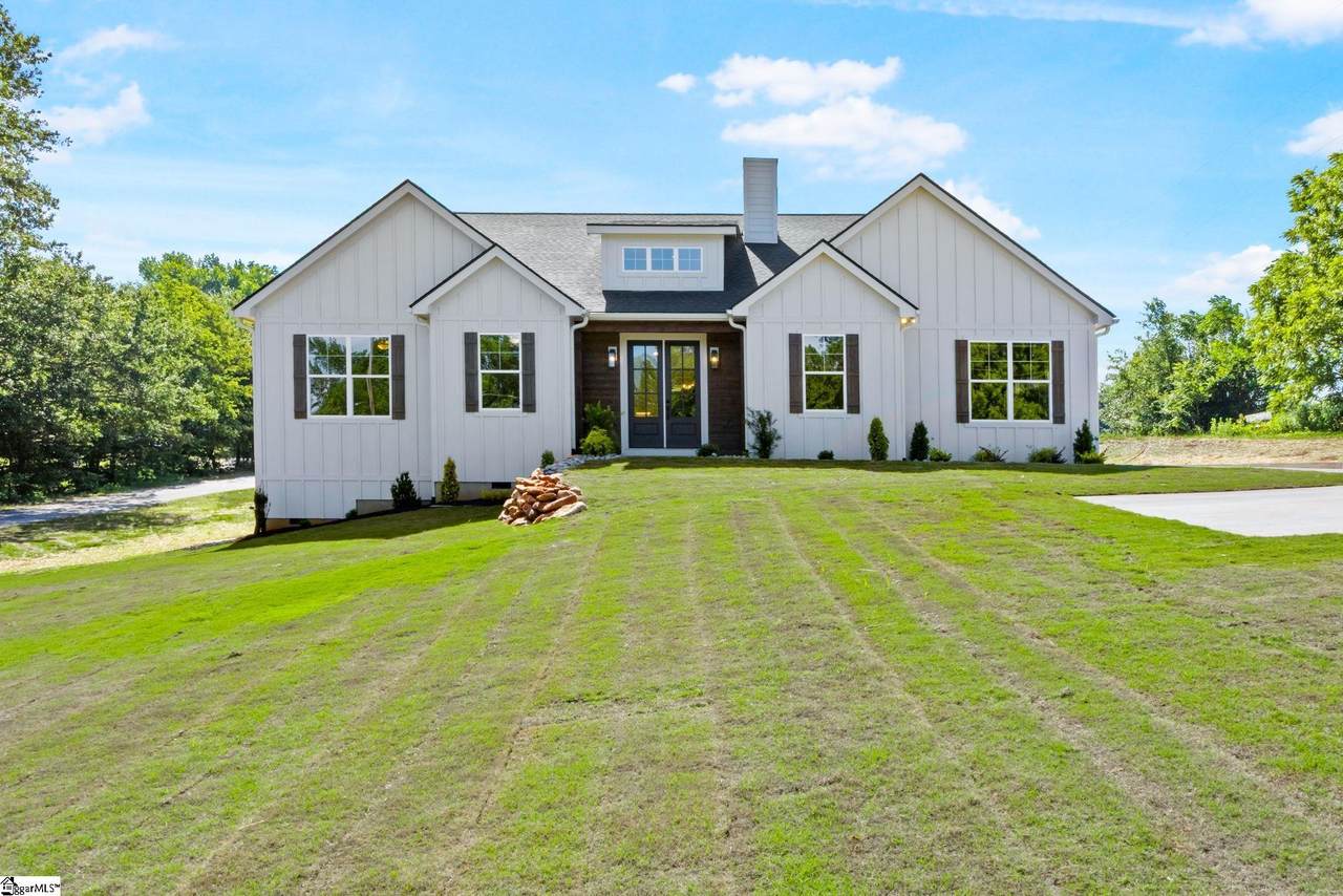 369 Pine Drive - Photo 1