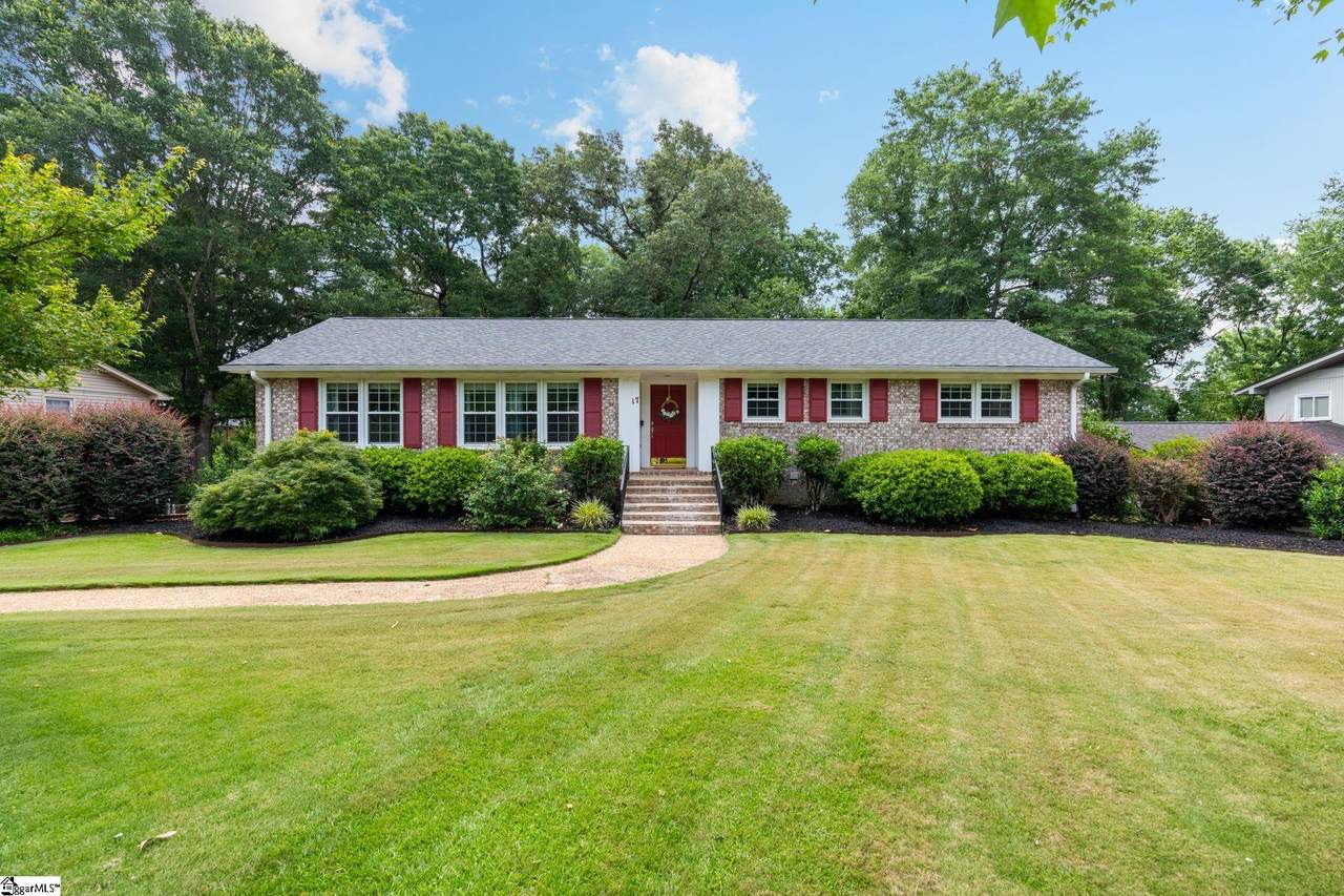17 Randy Drive - Photo 1