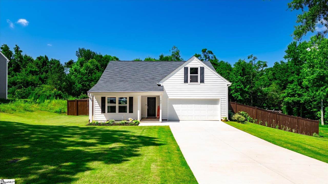 937 Hunters Trail - Photo 1