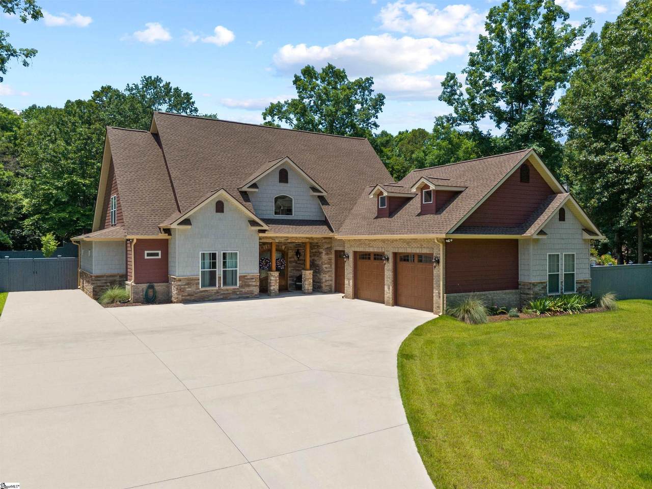218 Riverlake Road - Photo 1