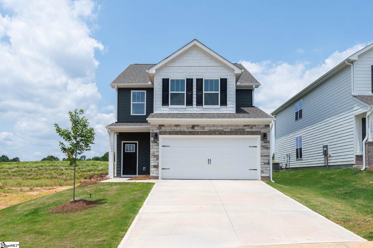 1004 Gresham Place - Photo 1