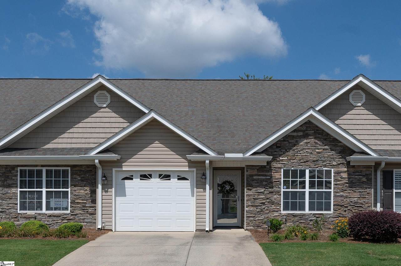 109 Shalom Drive - Photo 1