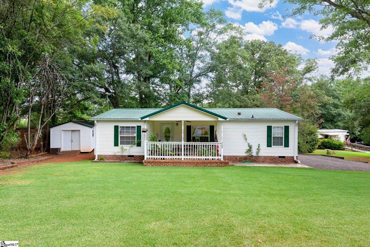 208 Brentwood Circle - Photo 1