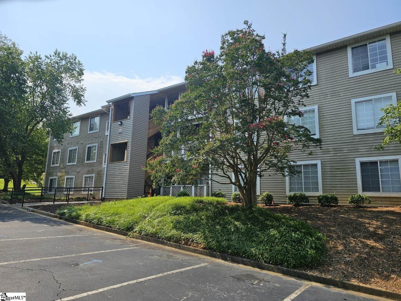 220 Elm Street - Photo 1