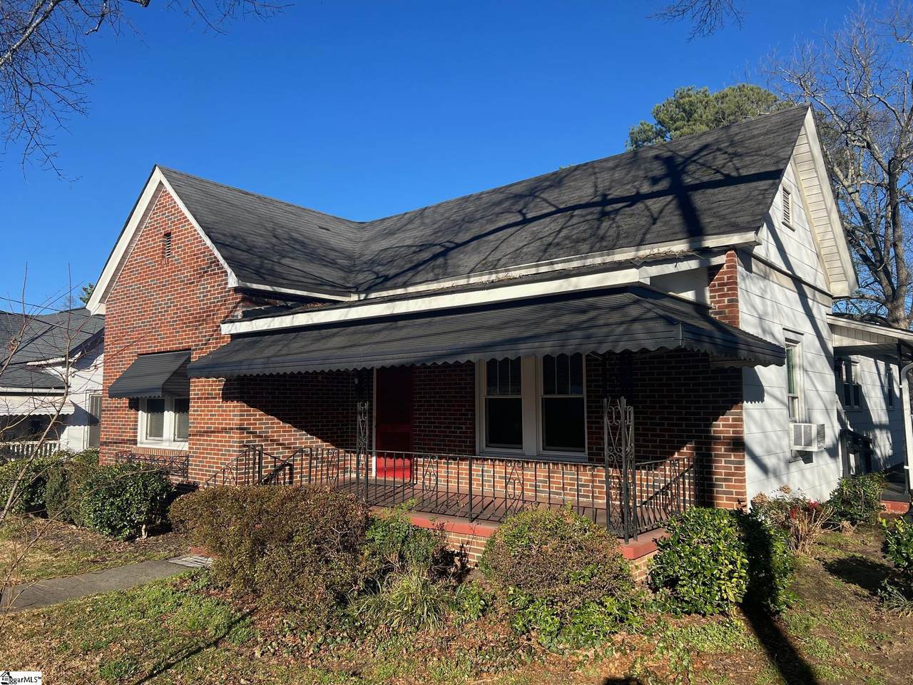 402 Main Street - Photo 1