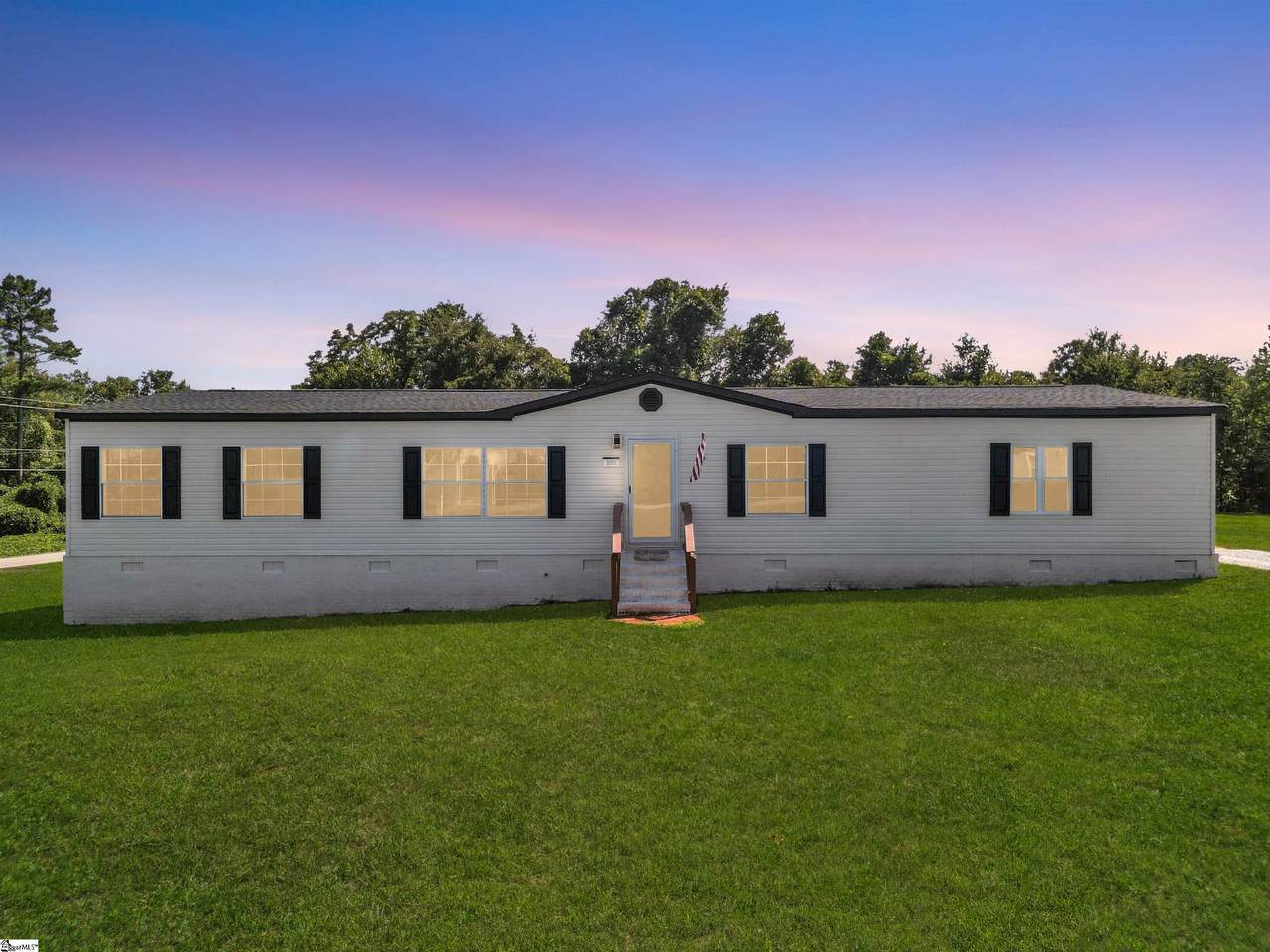 105 Mallard Lane - Photo 1