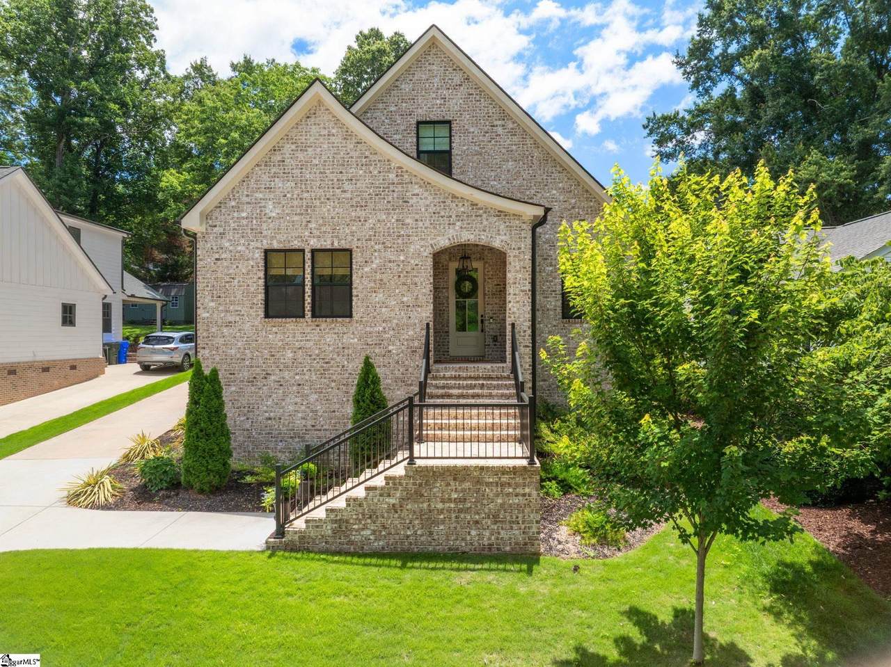 229 Cammer Avenue - Photo 1