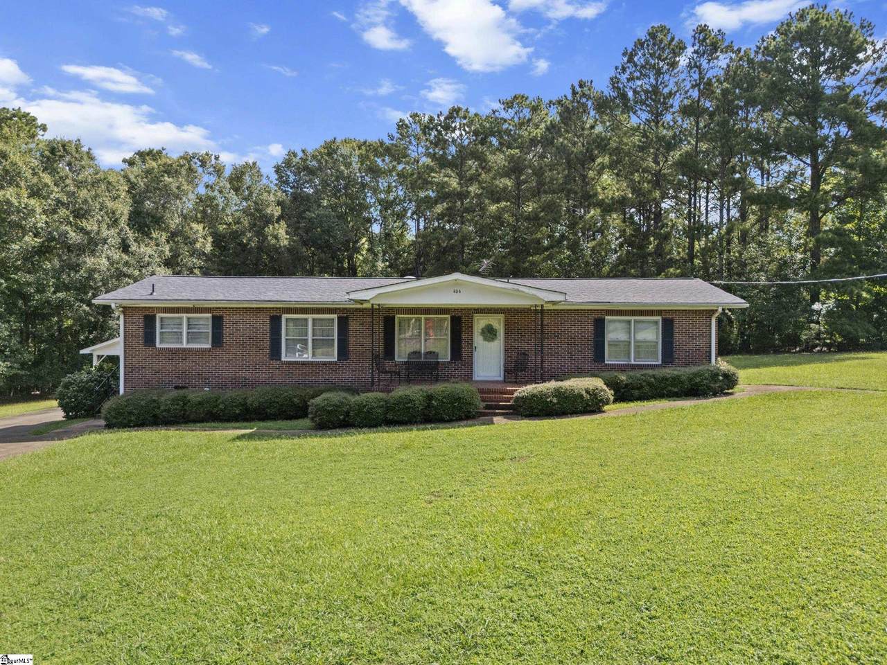 404 Roger Bolt Road - Photo 1