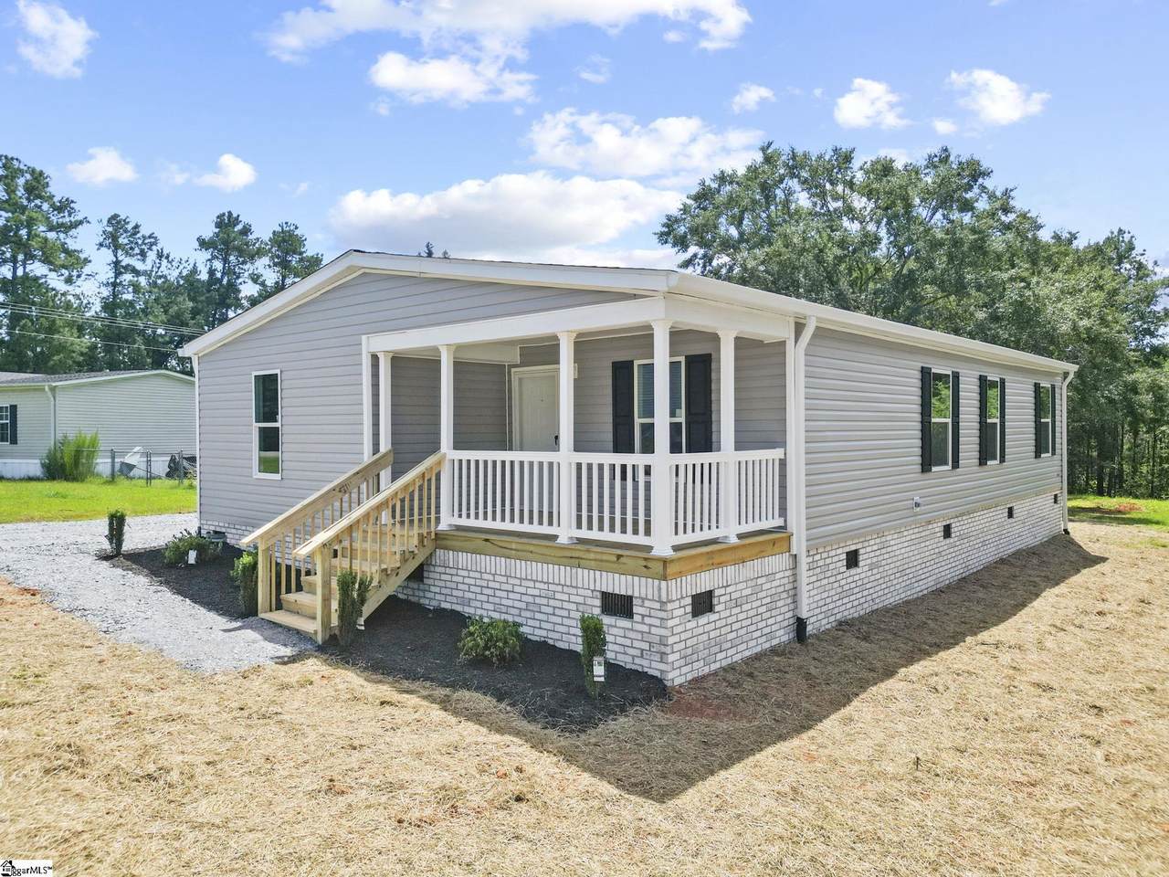 103 Riverview Park - Photo 1