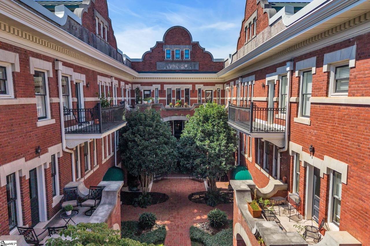 400 Washington Street - Photo 1