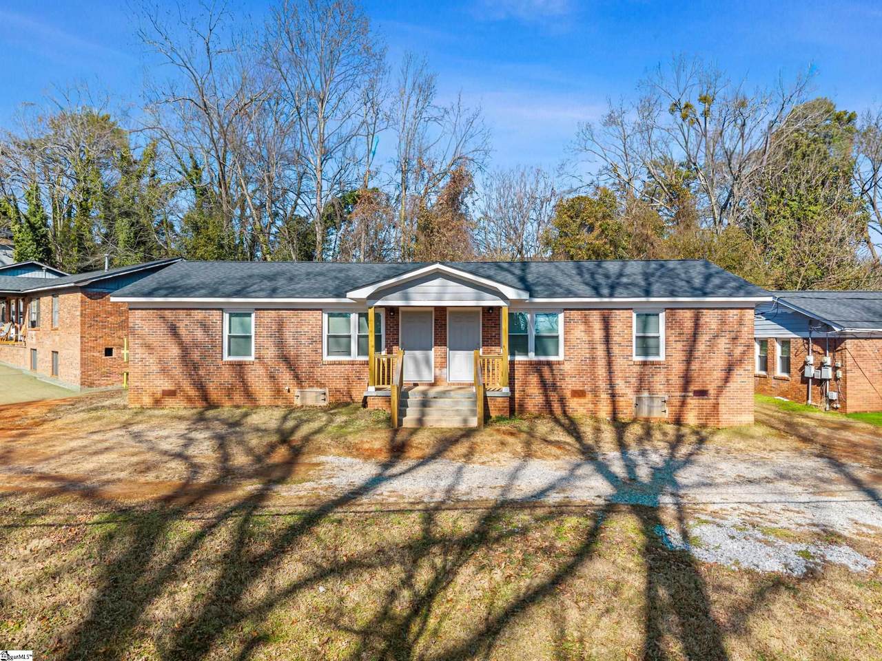 213 Elder Street - Photo 1