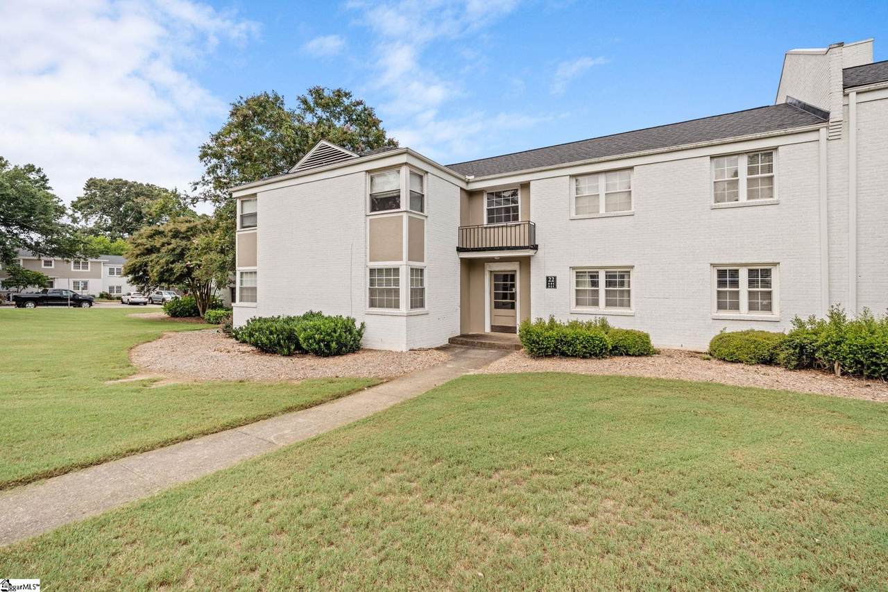 100 Lewis Drive - Photo 1