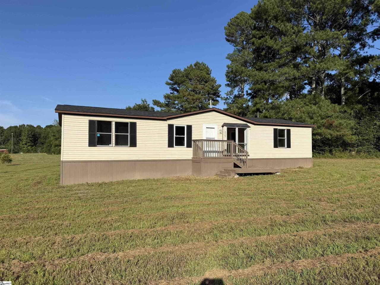 2949 92 Highway - Photo 1