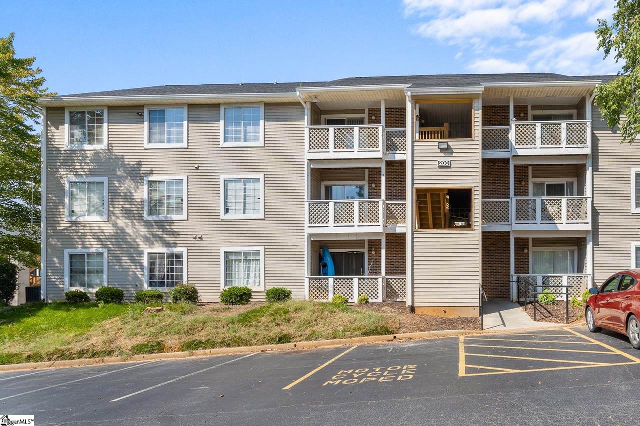 220 Elm Street - Photo 1