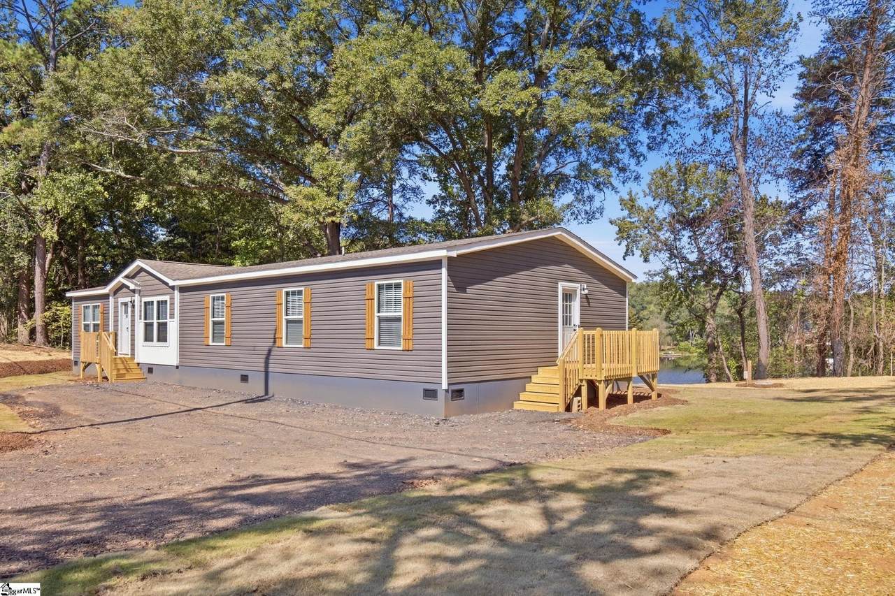 438 Berry Shoals Road - Photo 1