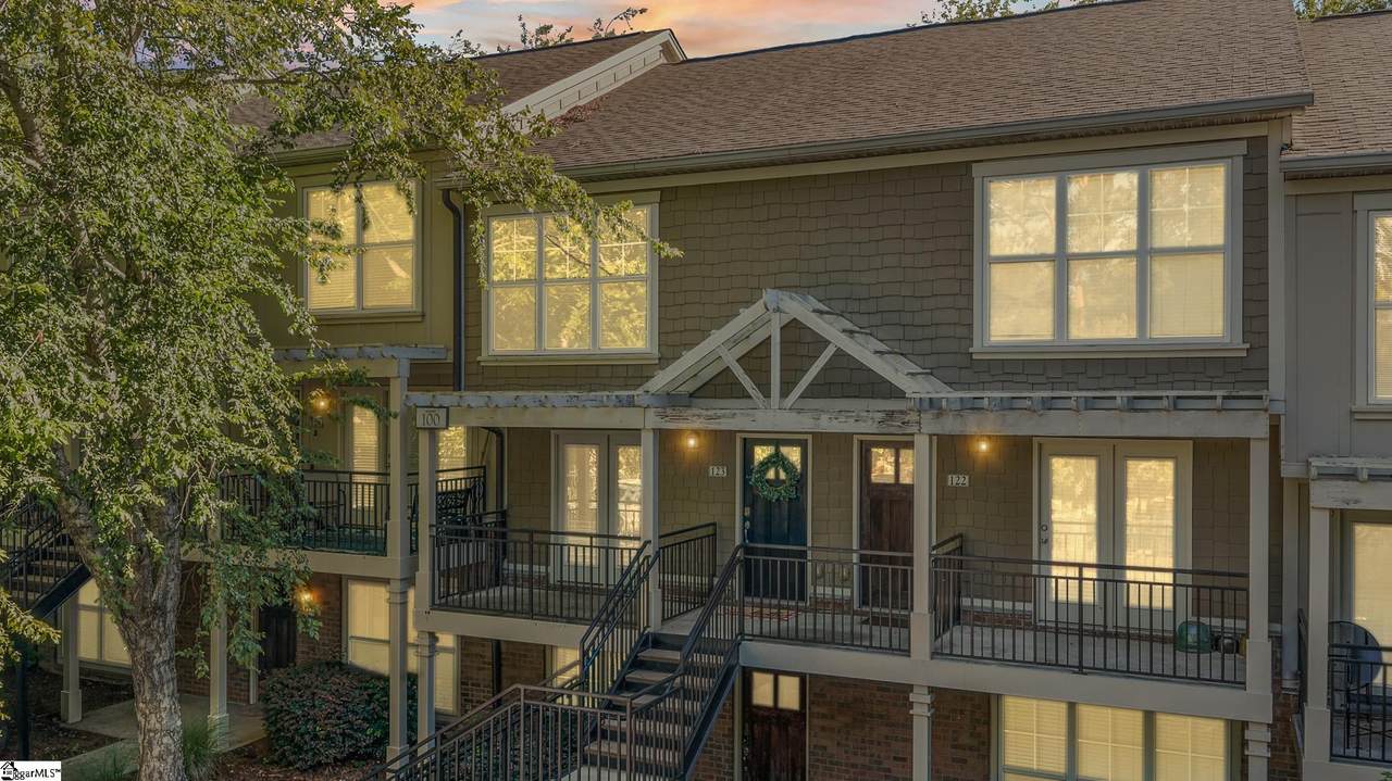833 Old Greenville Highway - Photo 1
