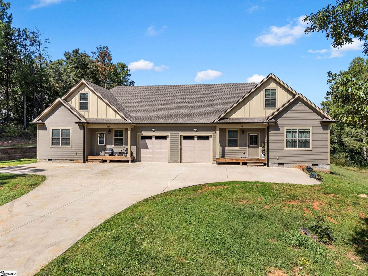 129 Victoria Drive - Photo 1