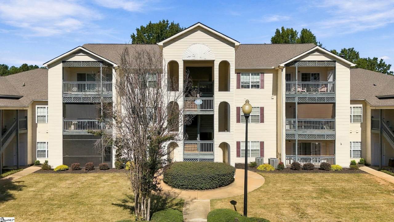 151 Wexford Drive - Photo 1