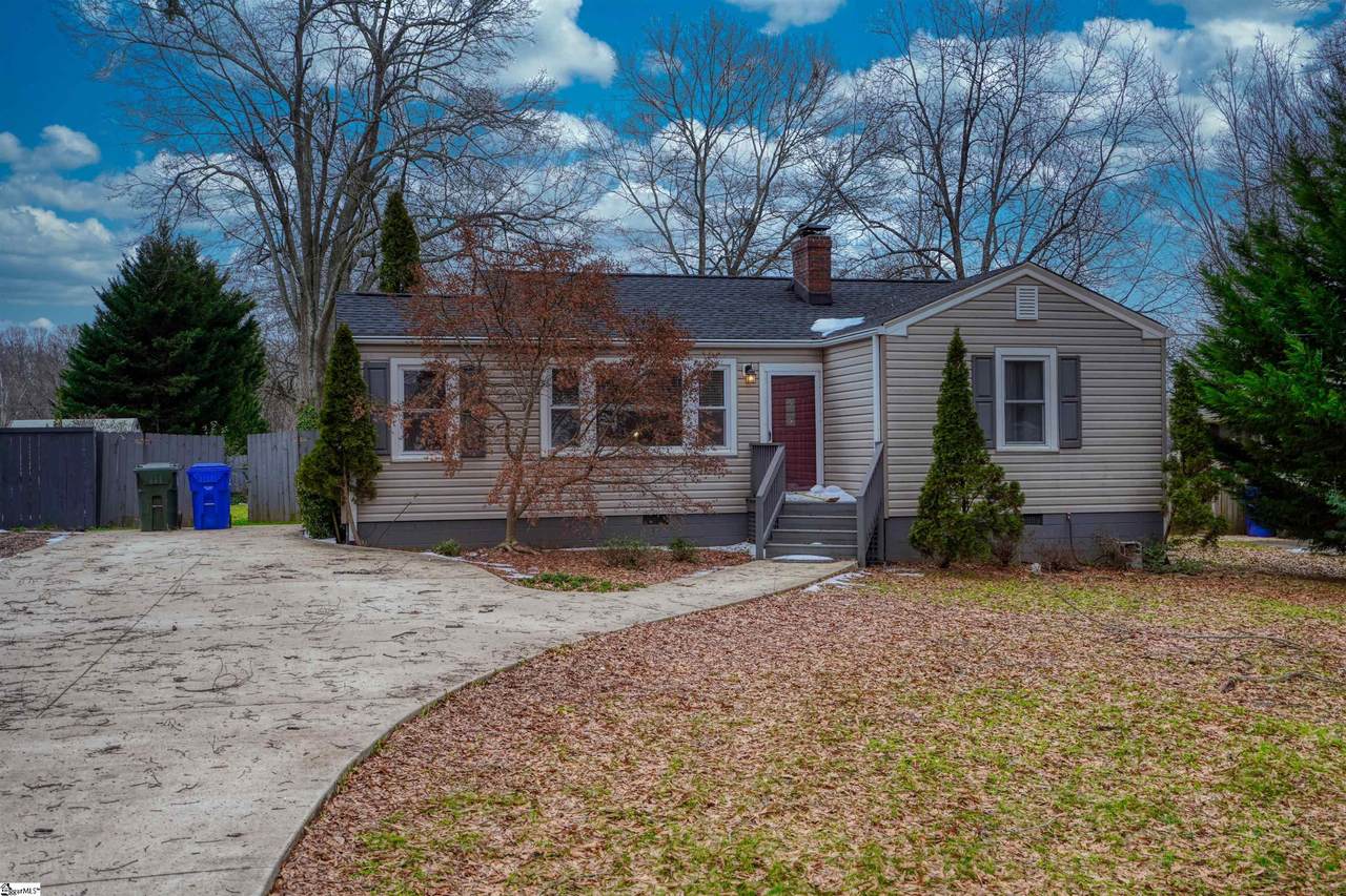 115 Columbia Circle - Photo 1
