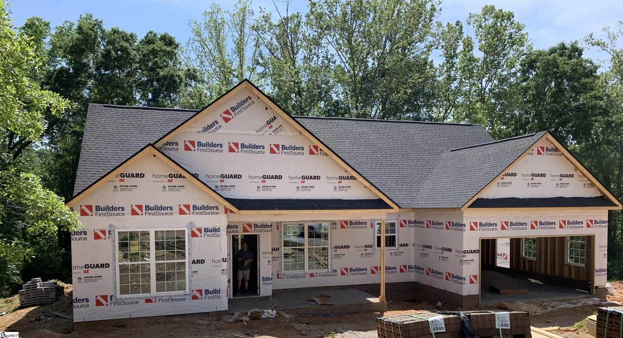 138 Randolph Court - Photo 1