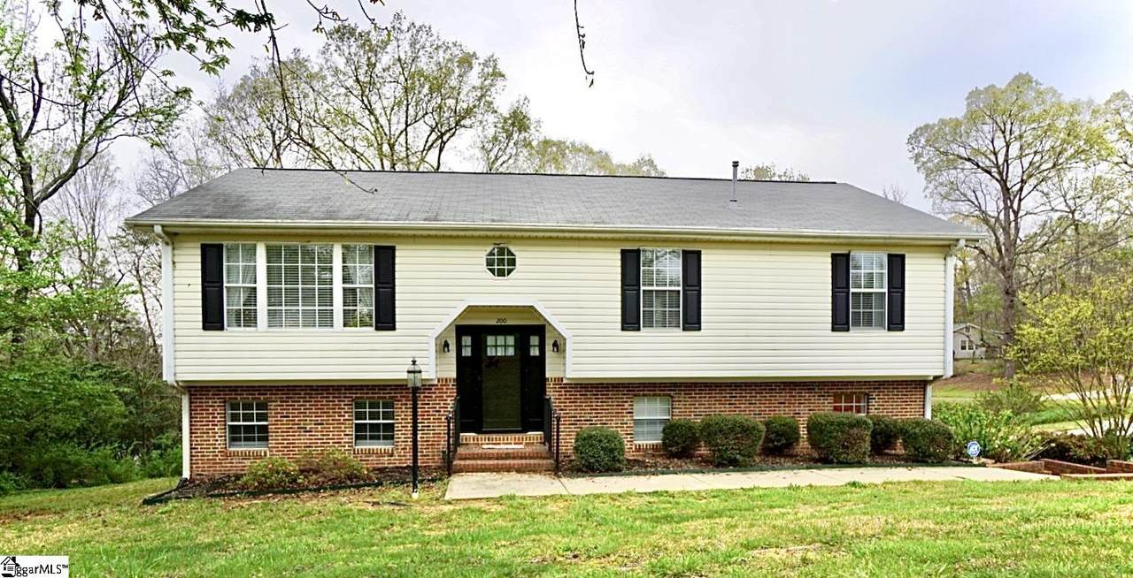 200 Holly Lane - Photo 1