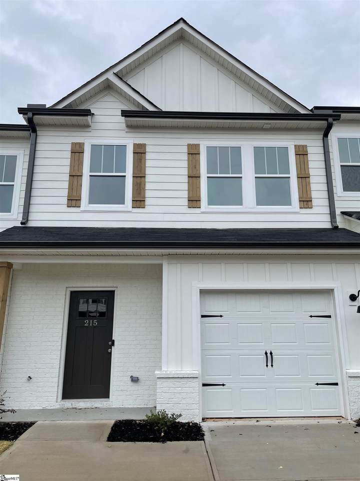 215 Broad Banyan Court - Photo 1